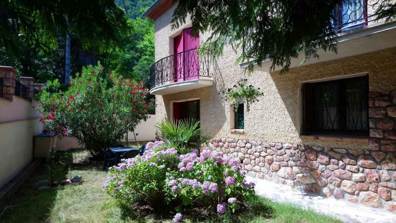 Jardin Thermal: Cozy Near Apartment