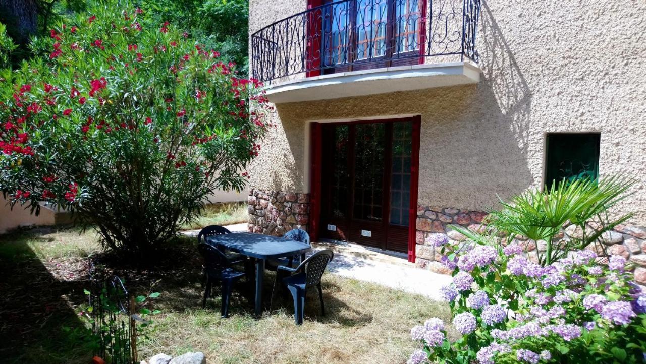 Jardin Thermal: Cozy Near Apartment Vernet-les-Bains